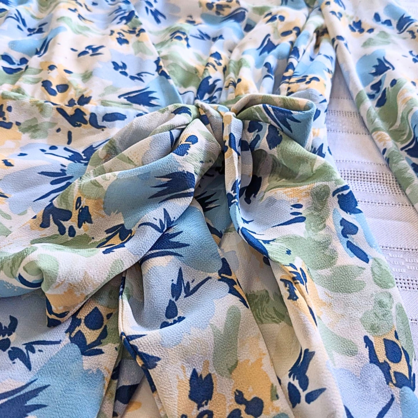 Anthropologie ICHI Adiline Cream Blue Floral Chiffon Wrap Midi Dress Size 34/6