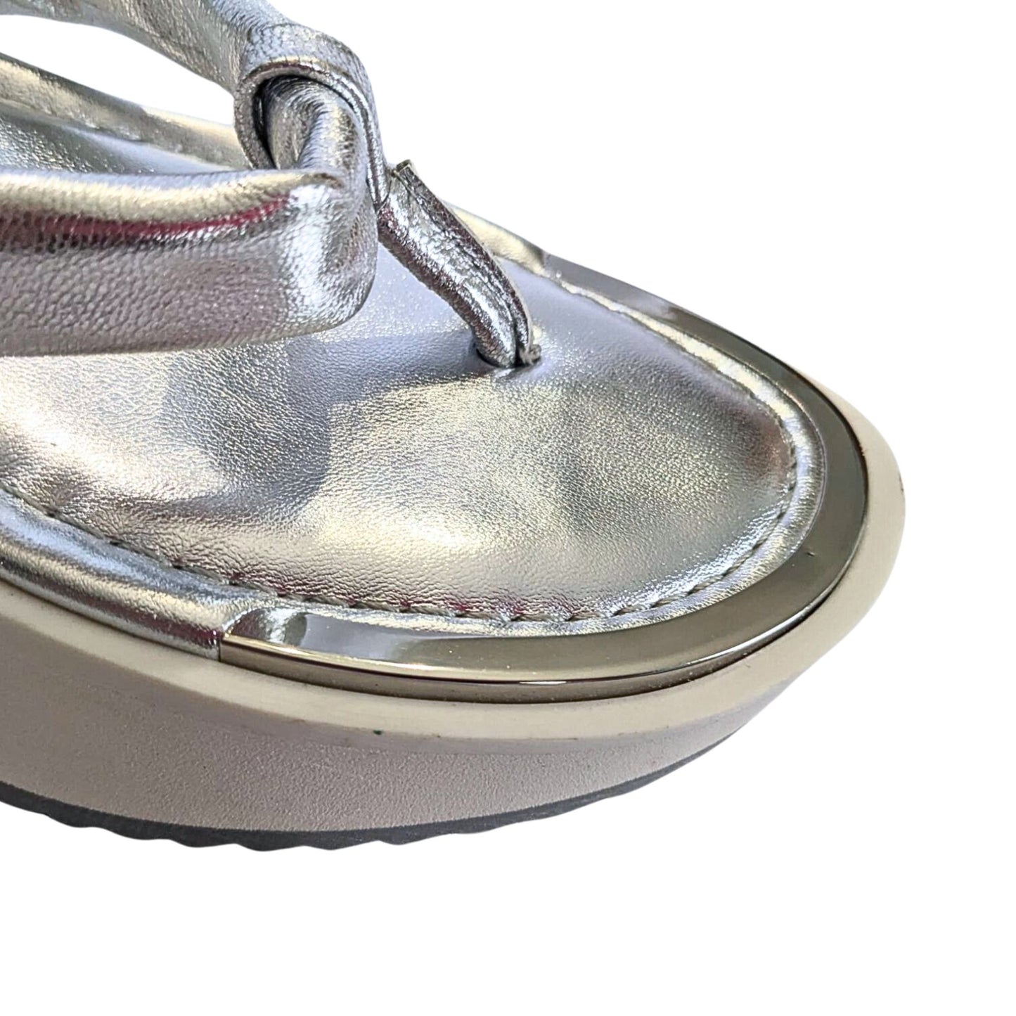 NWT Vtg Y2K DKNY Maeryn Metallic Silver Leather White Platform Flip Flops Sz 7M