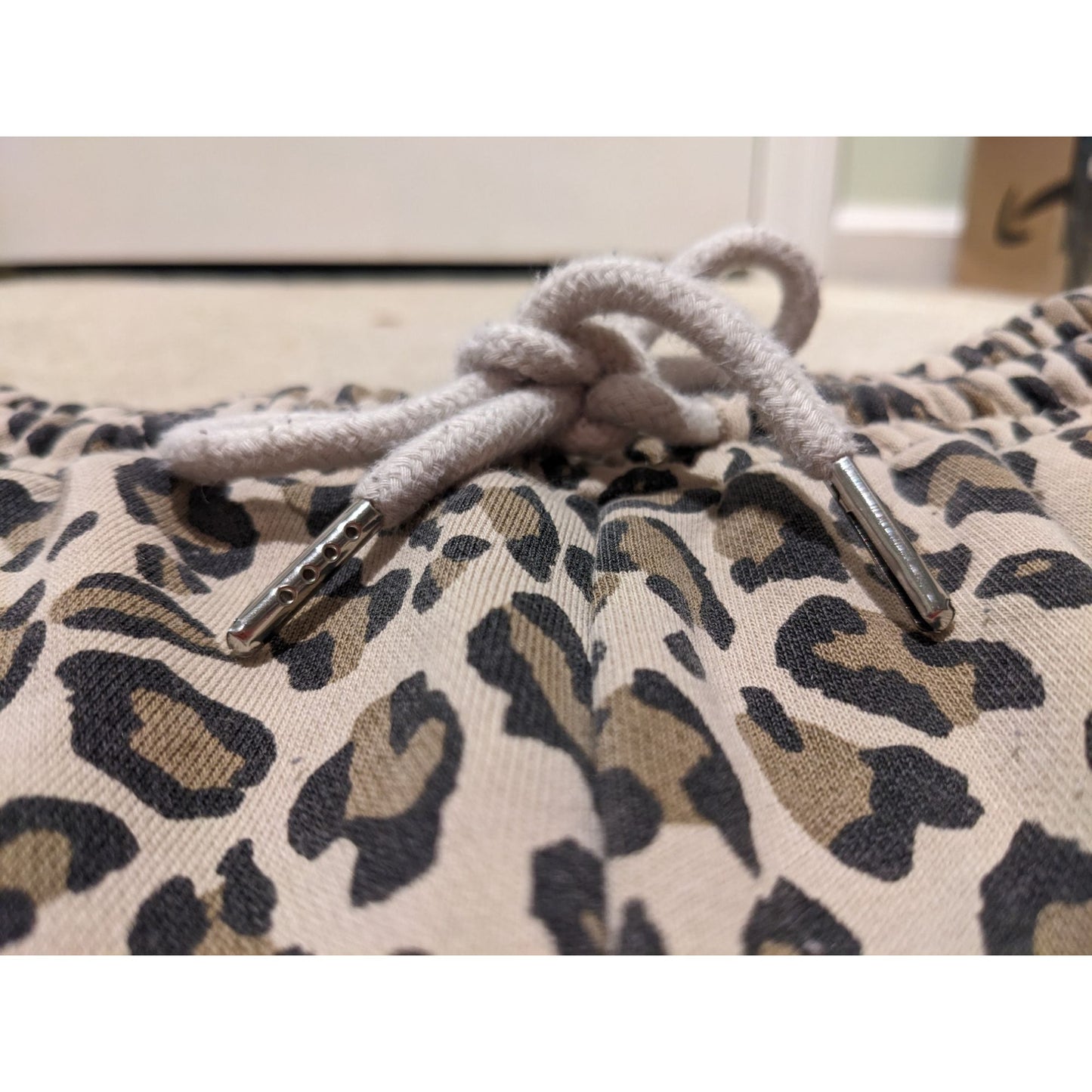 🐆 Egreis Leopard Print drawstring pajama shorts with pockets Glamcore Size L