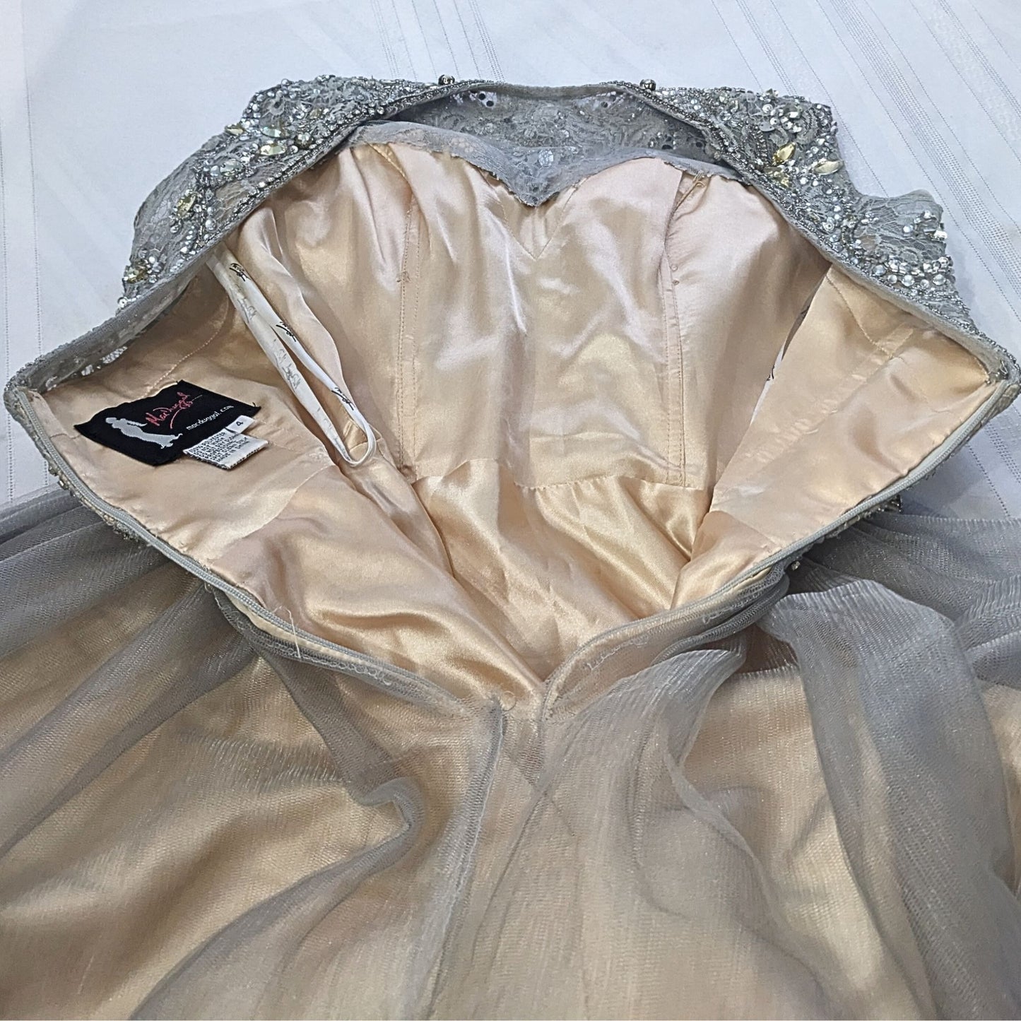 MAC DUGGAL Platinum Nude Rhinestone Illusion Bodice Chiffon Gown 82369H Size 4