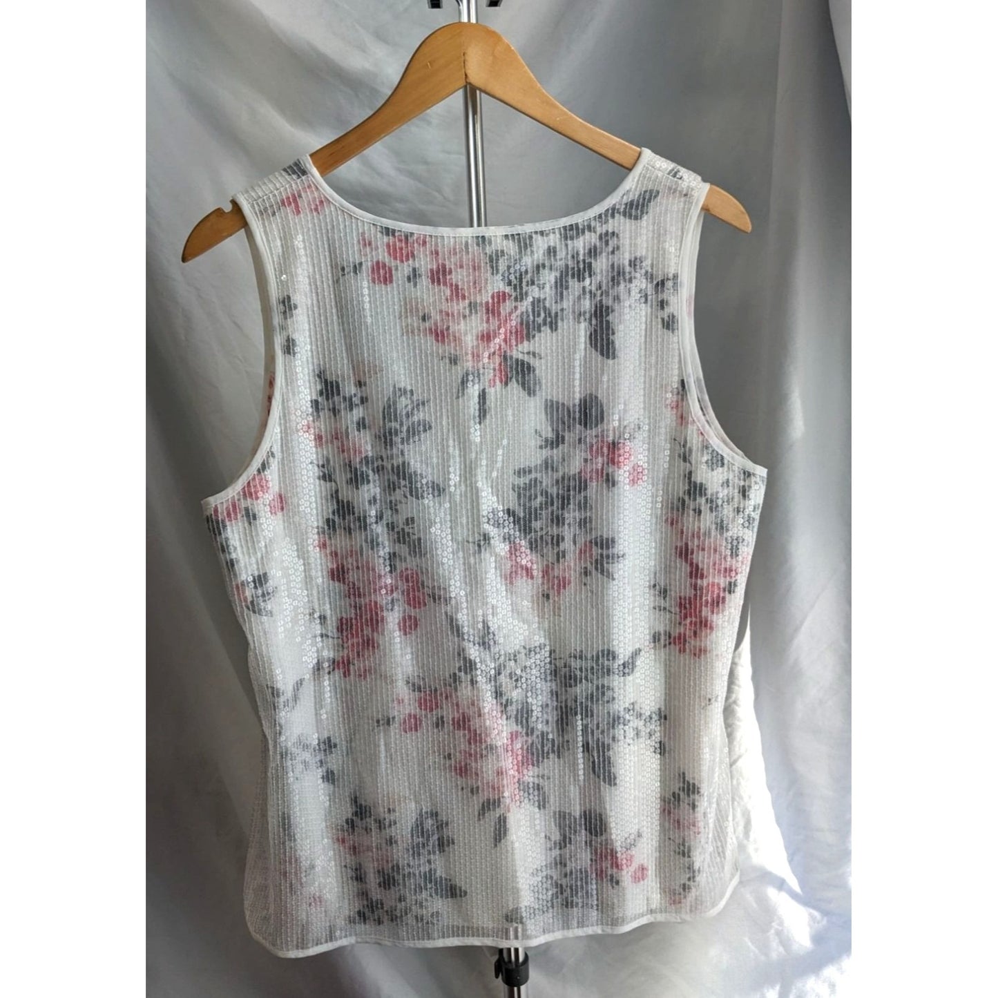 WHITE HOUSE BLACK MARKET White & Pink Floral Sequin Overlay Tank Coquette Size L