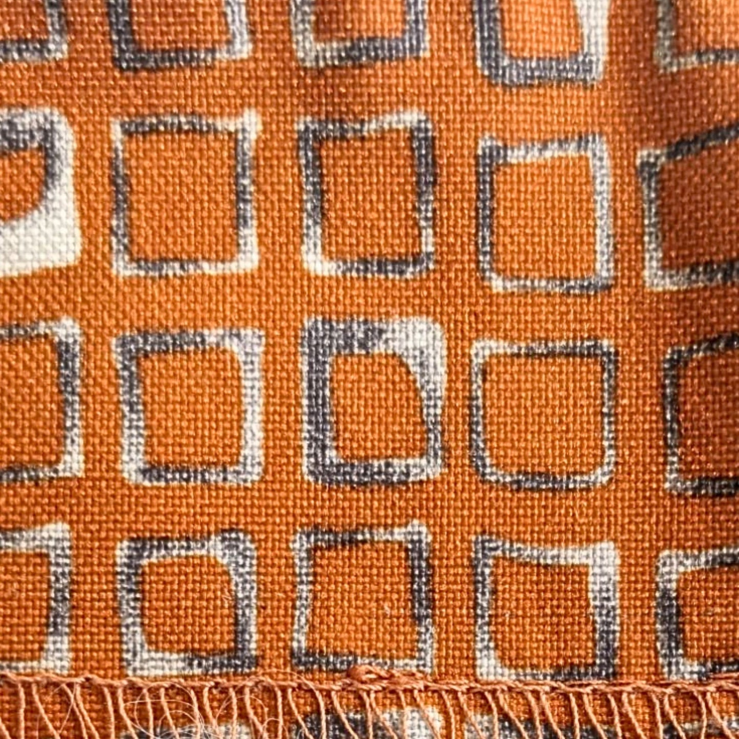 Vintage 90s/Y2K FLAUNT IT Orange Geometric Retro Throwback Mini Skirt Size S/M