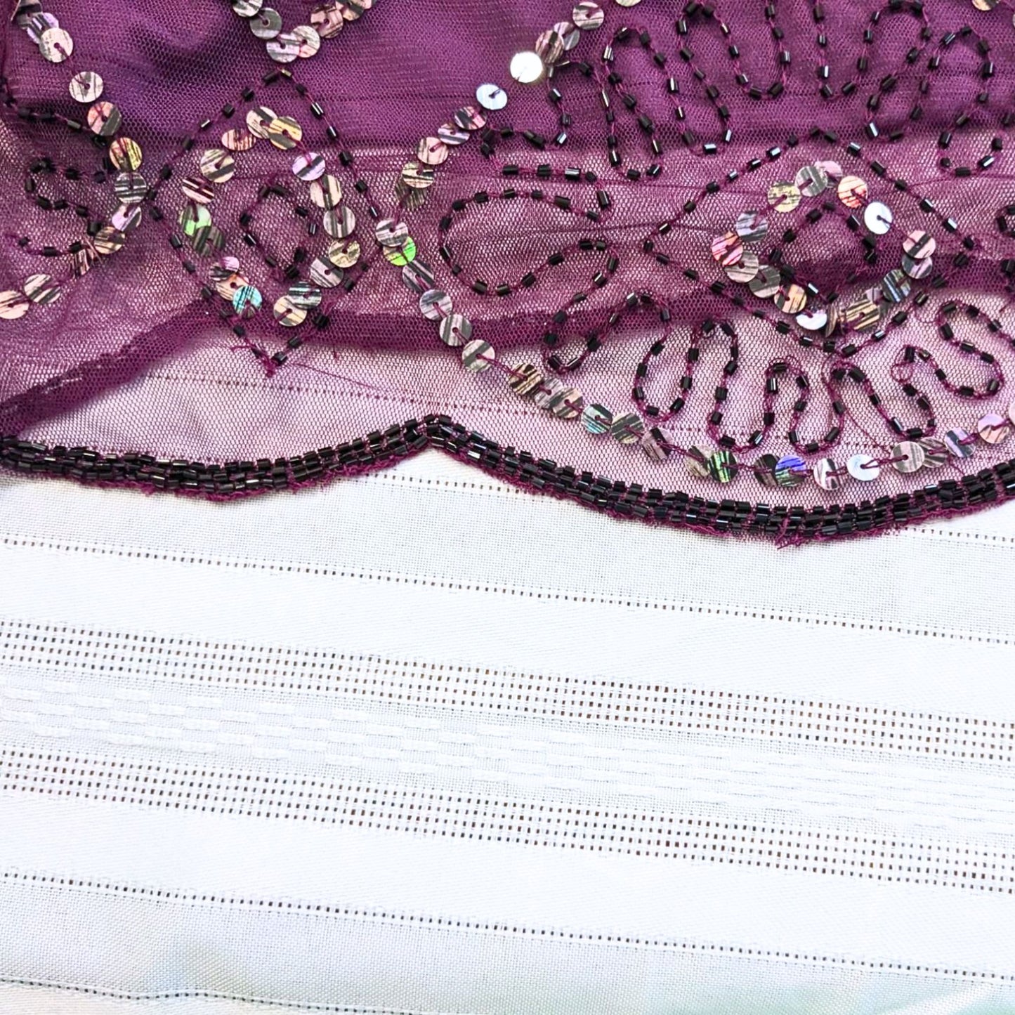 Vintage Y2K ANGIE Geometric Embellished Plum Sheath Scallop Hem Mini Dress Sz L