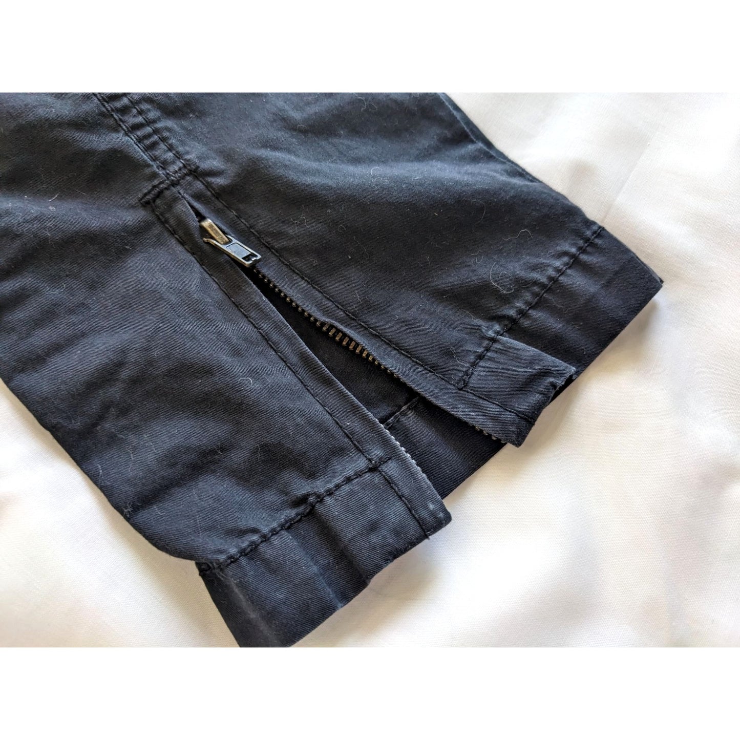 Vintage Y2K TATIENNE 100% Cotton Black Low Rise Straight Cargo Pants Size 40/12