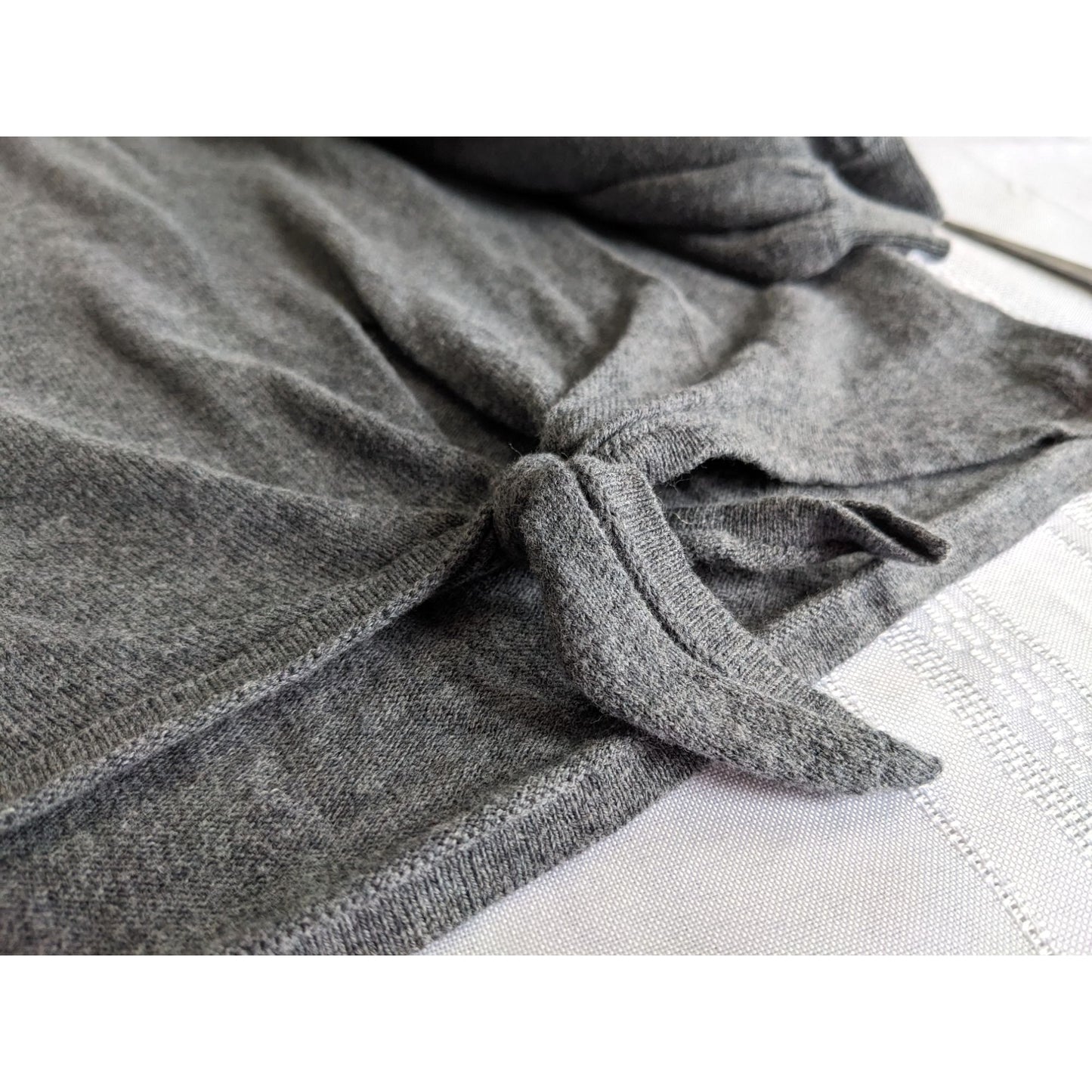 LC LAUREN CONRAD Gray Side Tie Crew Neck Sweater Cozy Minimalist Size XXL
