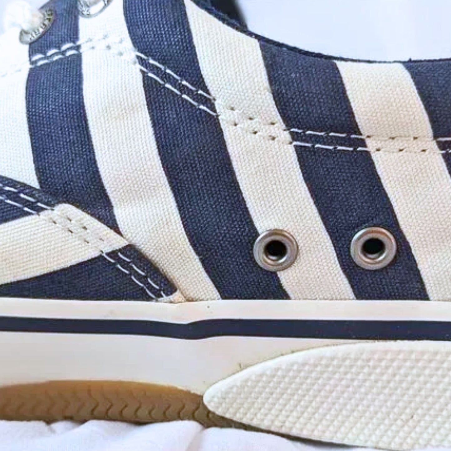 SPERRY TOP-SIDER Halyard Vintage Stripe Sneaker STS19225 Size 7.5 M