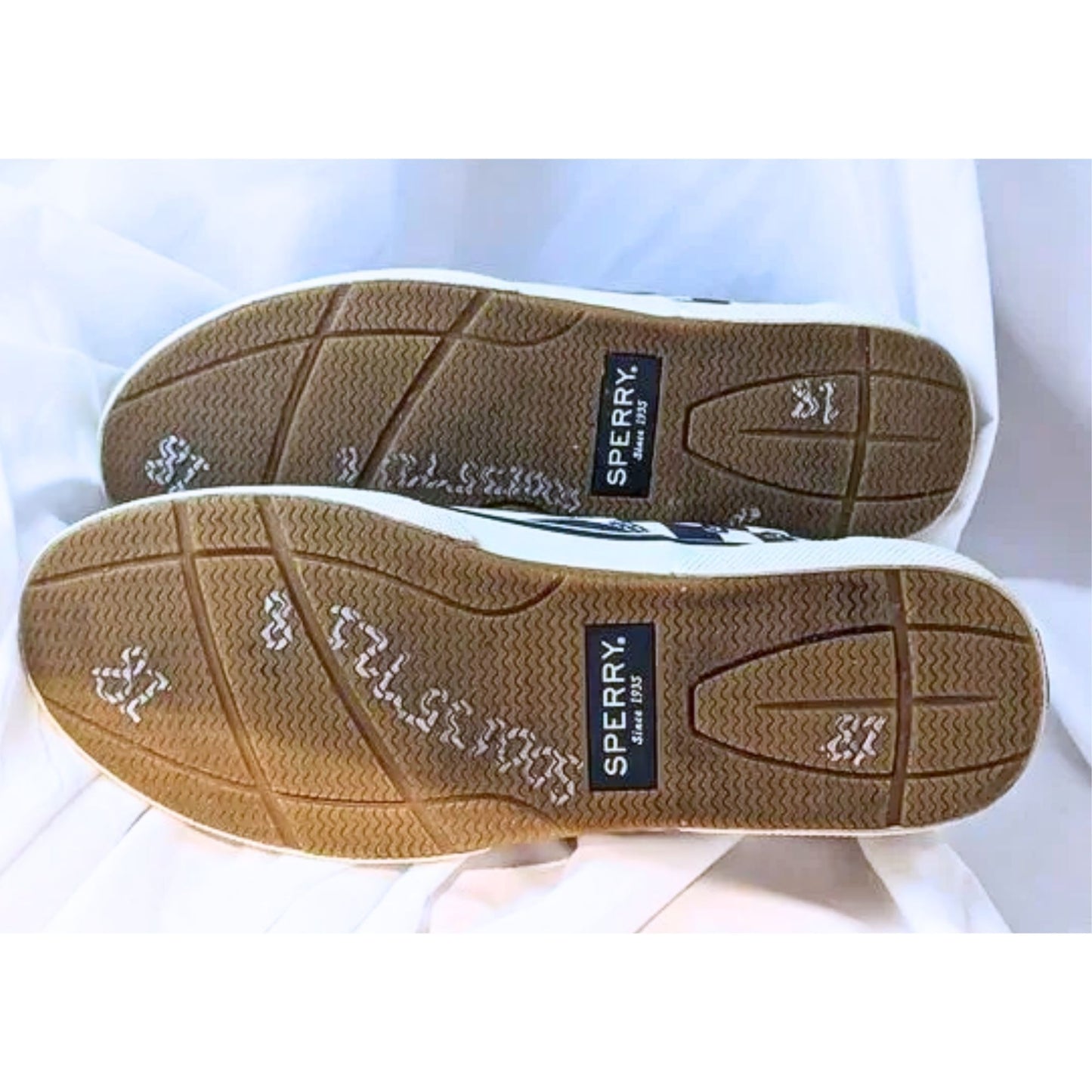 SPERRY TOP-SIDER Halyard Vintage Stripe Sneaker STS19225 Size 7.5 M