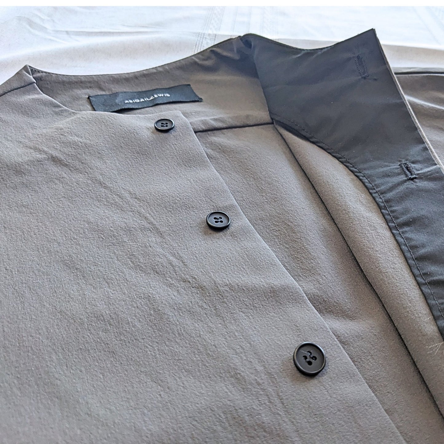 NWOT ABIGAIL LEWIS Lab Shirt Gray Minimalist Avant Garde LS Button Up Size XS/S