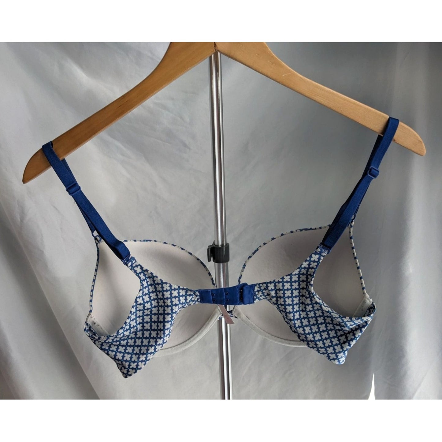 VICTORIA'S SECRET Blue & White Floral Print Push-Up Plunge Bra Size 34D