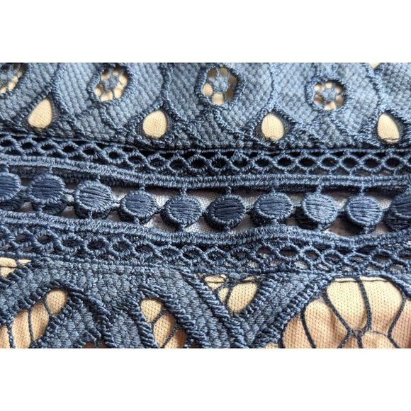 NWOT Francesca's MI AMI Melania Gray-Blue Lace Dress w/ Tan Lining Cutout Size M