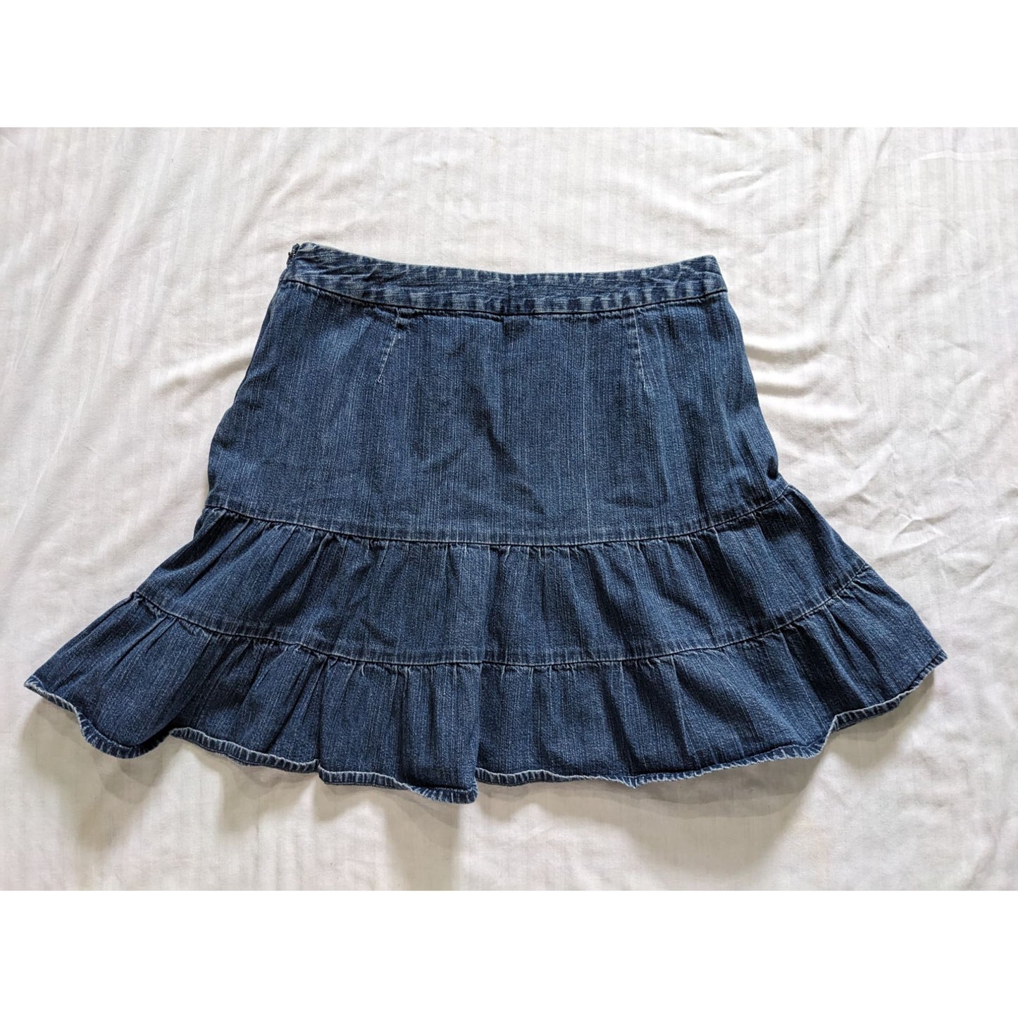 Vintage Y2K GAP 100% Cotton Low Rise Tiered Denim Boho Ruffle Mini Skirt Size 6