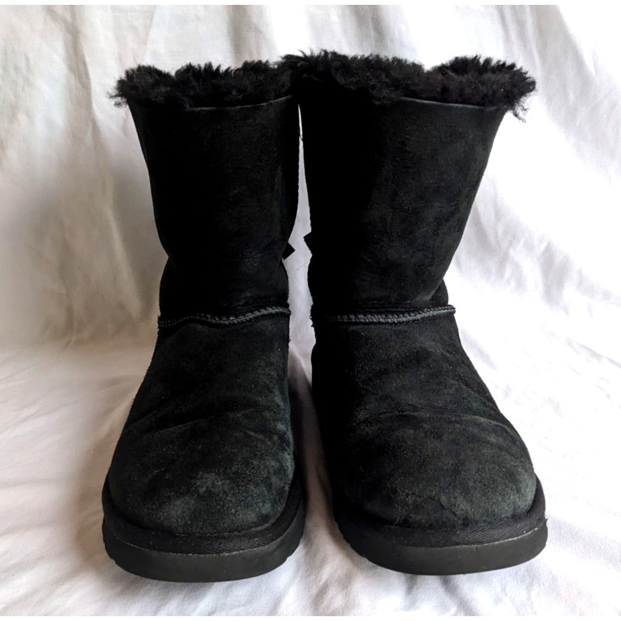 UGG AUSTRALIA Black Bailey Bow II Sheepskin Shearling #1002954 Size 7