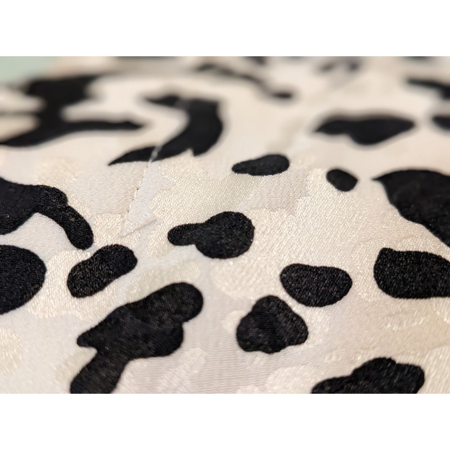 Vintage 90s LILLIE RUBIN B&W Cruella Dalmation Leopard Silk Power Blazer Size 6