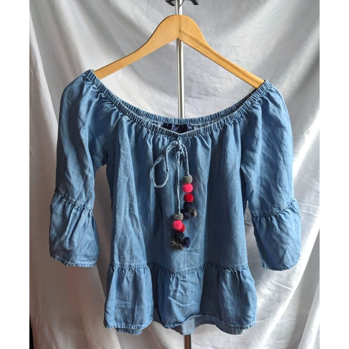 Francesa's BLUE RAIN 100% Tencel Chambray Off-Shoulder Crop Top Boho Poms Size M