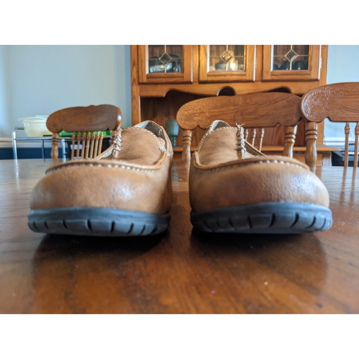 CLIFFS BY WHITE MOUNTAIN Beige Jamboree Moccasin Flats Size 7.5